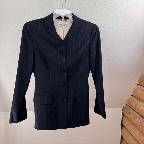 DOLCE & GABBANA 2-Pc  Vintage Black Pinstripe Suit. Size 42 or US Size 6 - Picture 1 of 11